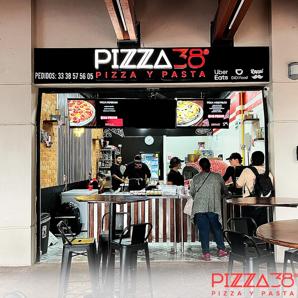 Local de Pizza 38